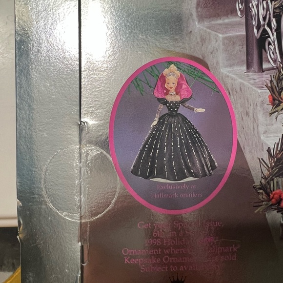 Two Barbie Vintage 1998 and 1994 Happy Holidays Edition, one NIB - Picture 5 of 12